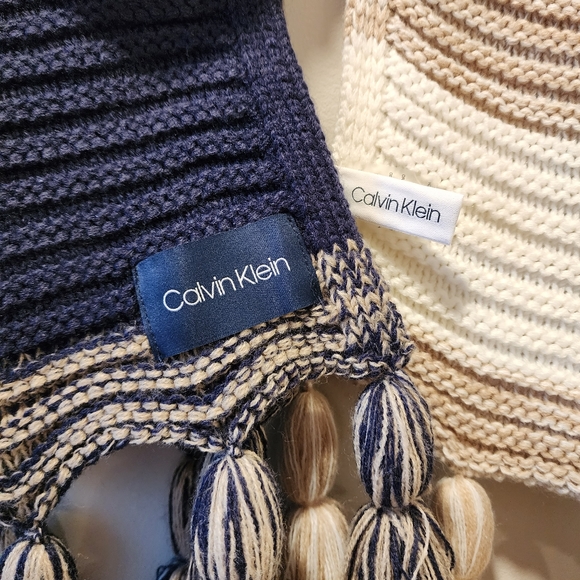 Calvin Klein Tassel Knit Colorblock Scarf - Picture 3 of 4